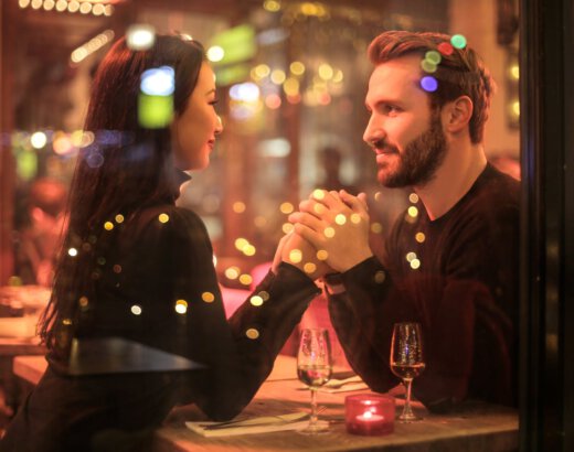 24 Fragen gegen die peinliche Stille beim ersten Date